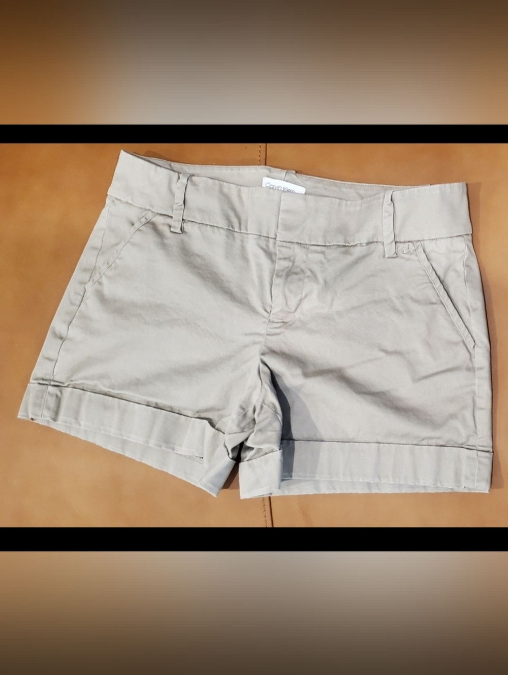 Calvin Klein Women's 8 Khaki Shorts